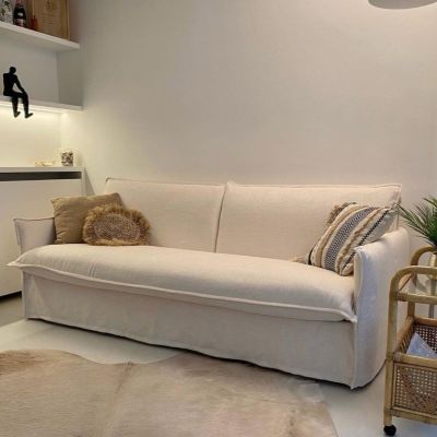 Rozkládací pohovka CLARKE - ikonický „soft minimal“ styl