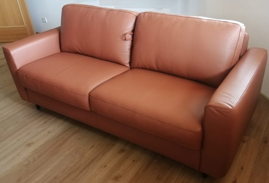 Rozkládací pohovka ECLISSE čaloněná v kůži LUX 2075