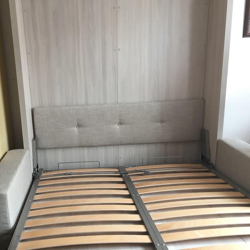 Montáž sklápěcí postele CLEVER NOBU s pohovkou u zákazníka