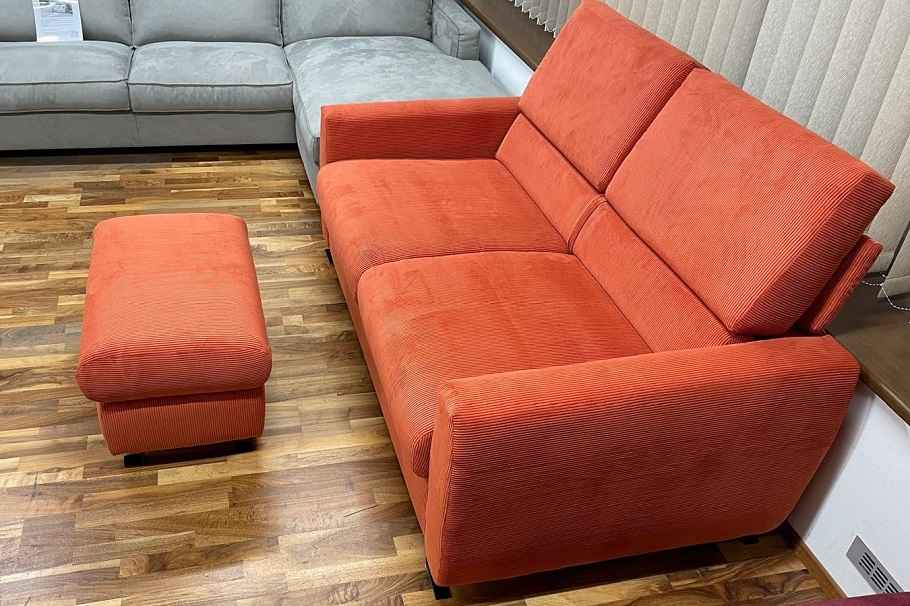 PERLA POUFF - rozkládací pohovka s podnožkou