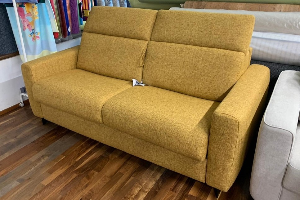 OLIVER - půvab klasiky, která se snoubí se základními liniemi moderny.