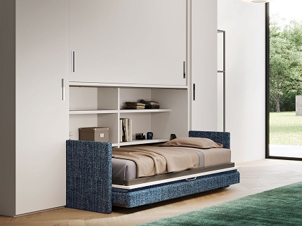 NIKAI WARDROBE